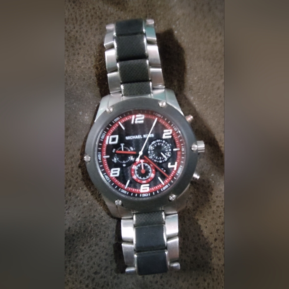 Michael Kors Men's Casual Sport Wrist Watch - Picture 3 of 4